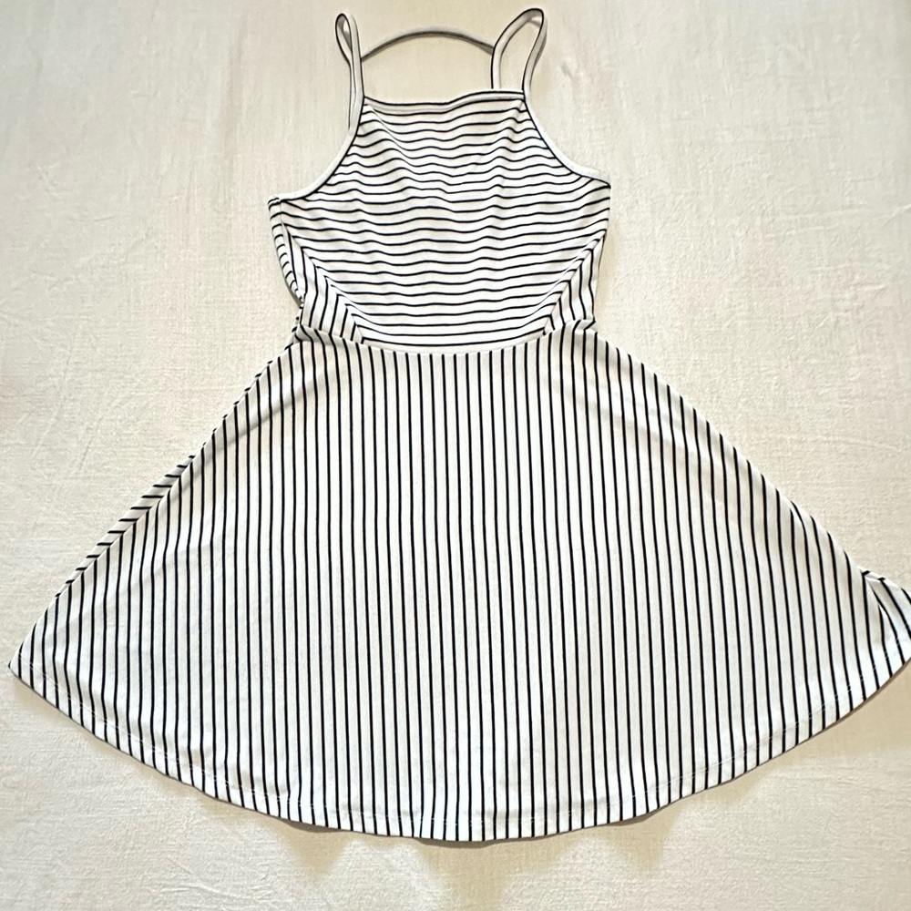 Divided Monochrome Striped Casual Dress
